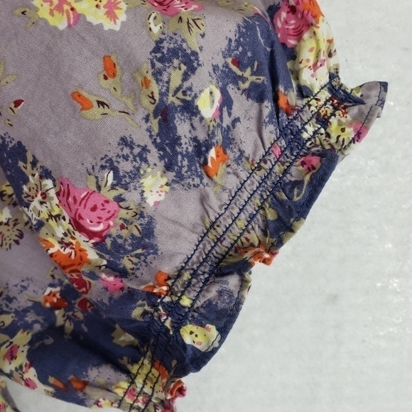 Bit & Bridle Floral Short Sleeve Top Size M - Picture 6 of 6